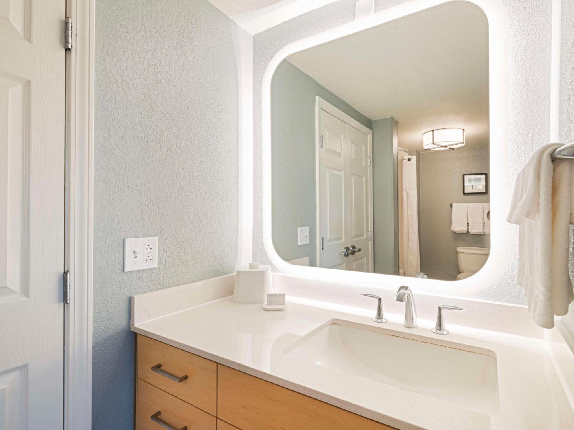 Homewood Suites By Hilton Parsippany-Troy Hills Exterior foto