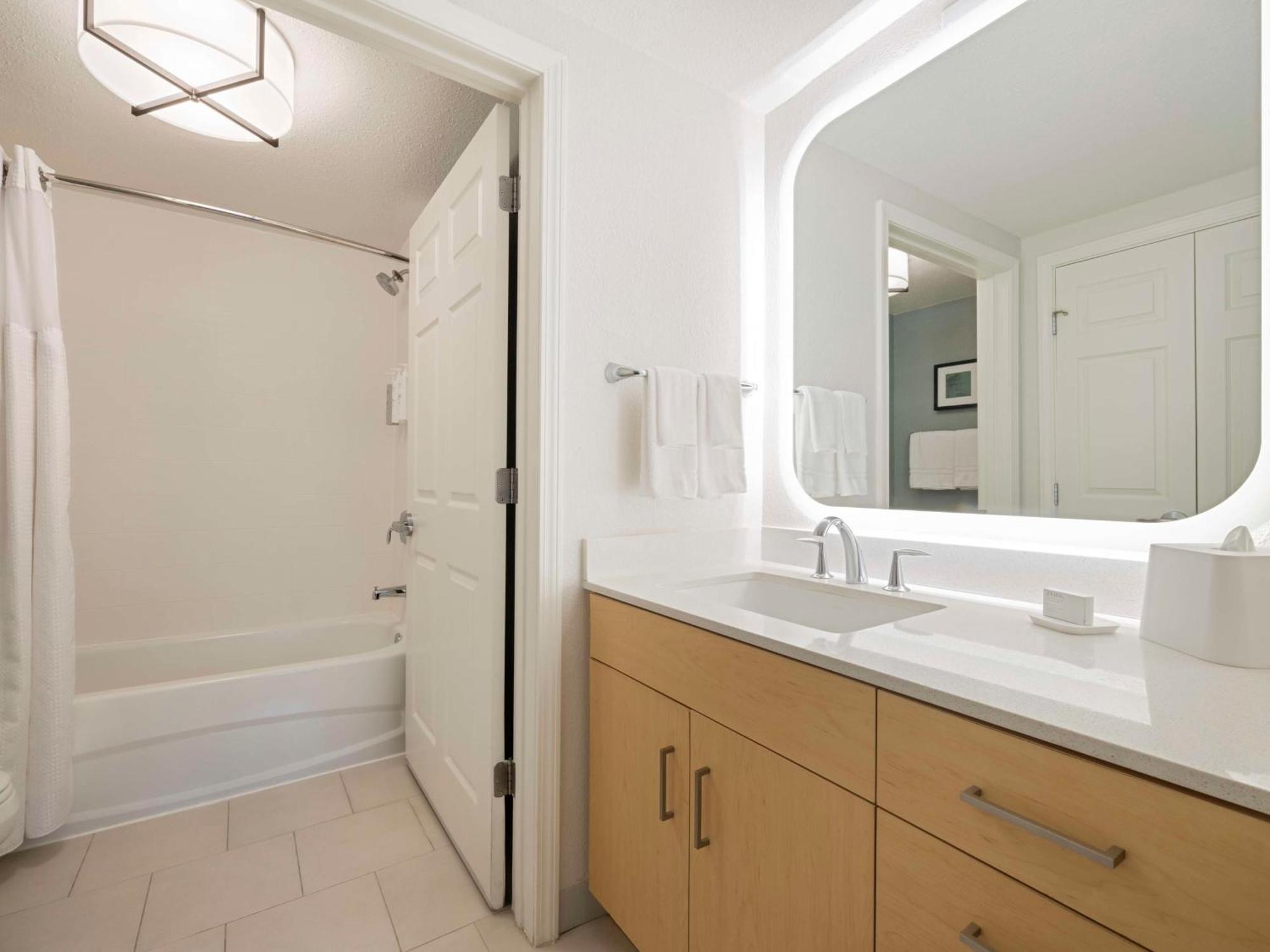 Homewood Suites By Hilton Parsippany-Troy Hills Exterior foto